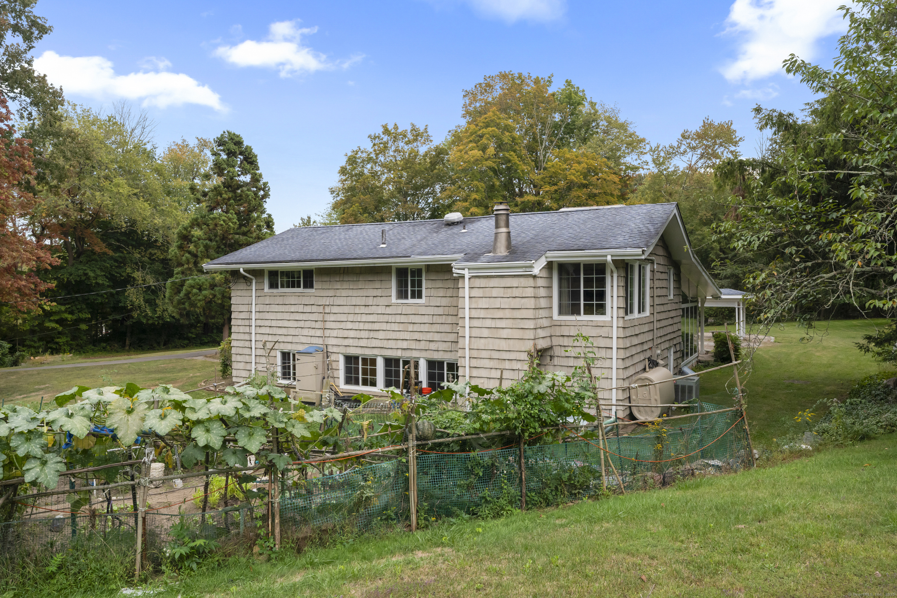 46 Tumblebrook Road Woodbridge, CT 06525 - Photo 34 of 37 This garden is ready to go!