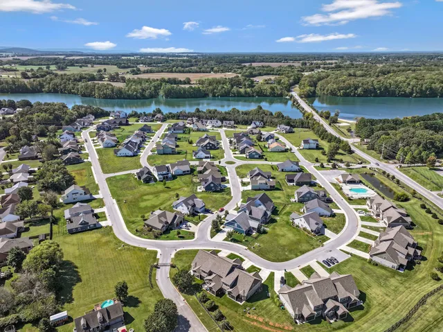 $599,900 | 50 Pontoon Place, Winchester, TN 37398