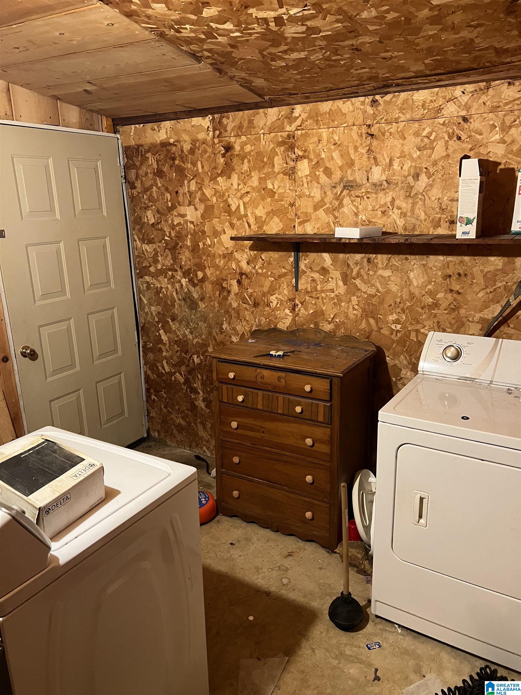 135 Self Road Anniston, AL 36201 - Photo 11 of 25