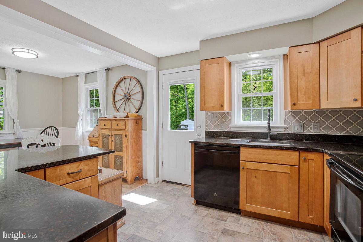 24 Robshire Manor Road Huntingtown, MD 20639 - Photo 15 of 55