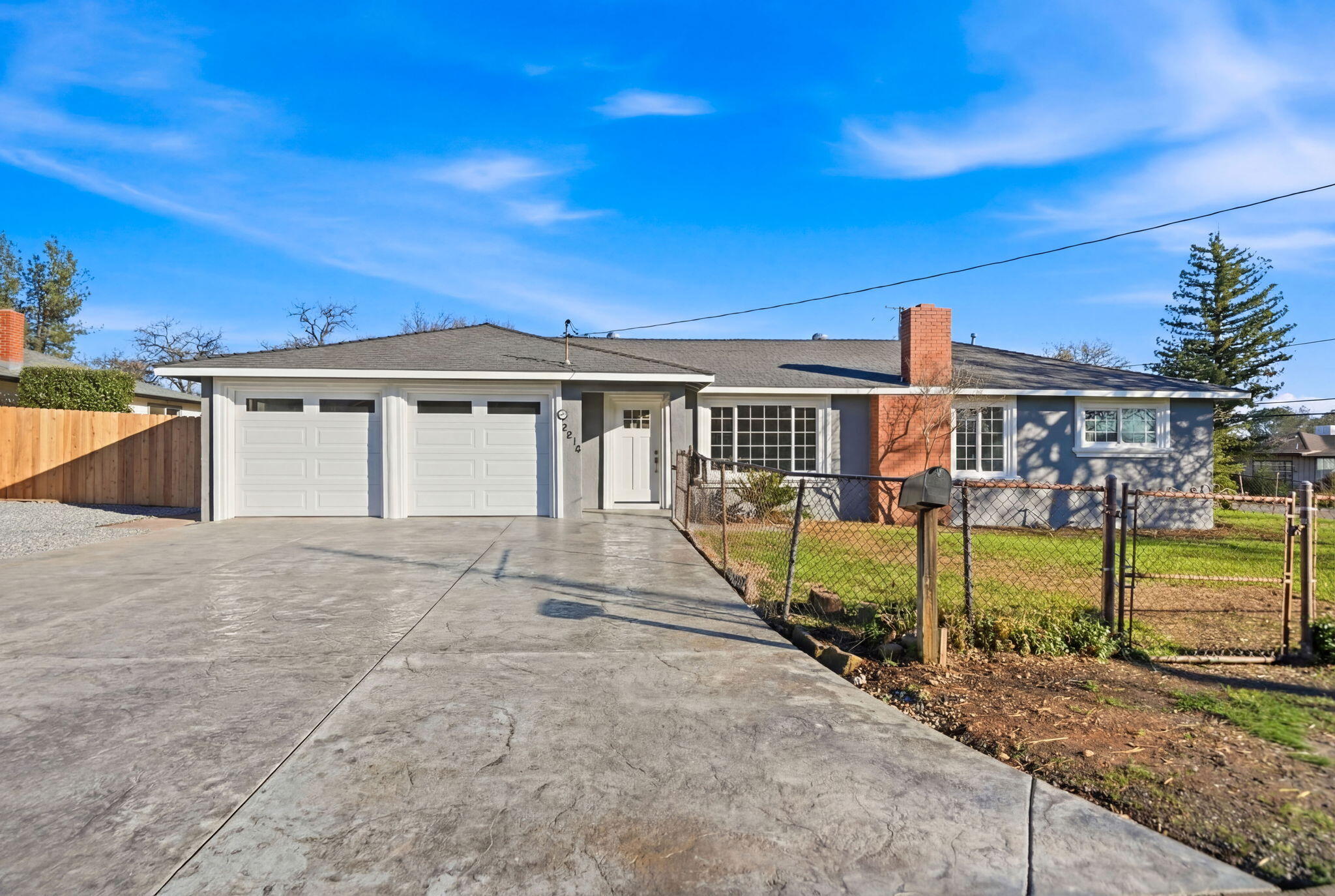 2215 Oxford Road Redding, CA 96002 - Photo 1 of 23 Welcome Home