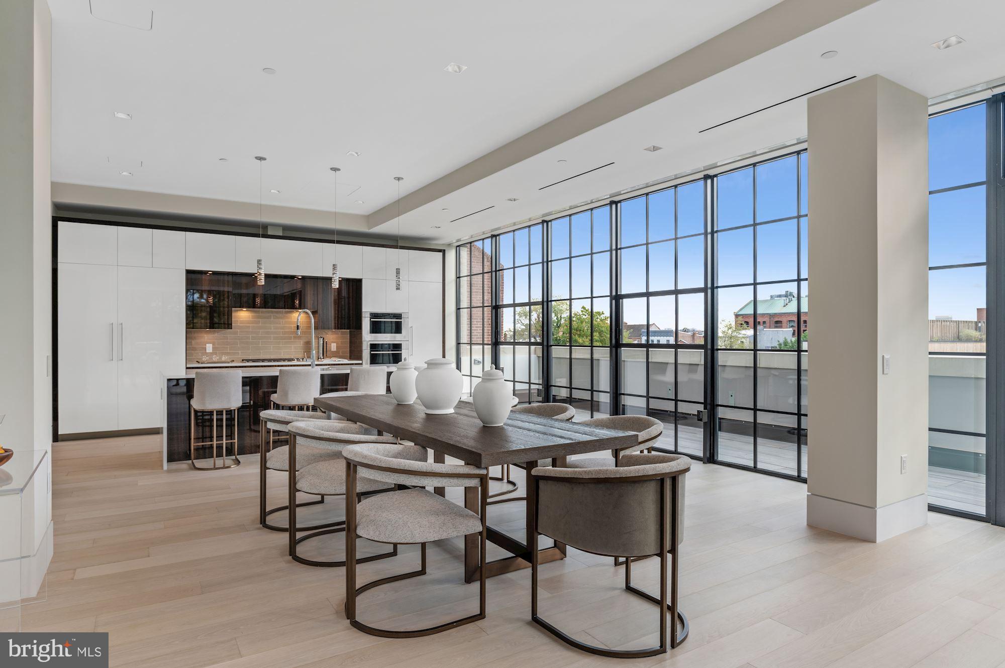 3255 Prospect Street Northwest, Unit PH5 Washington, DC 20007 - Photo 12 of 42 Dining area