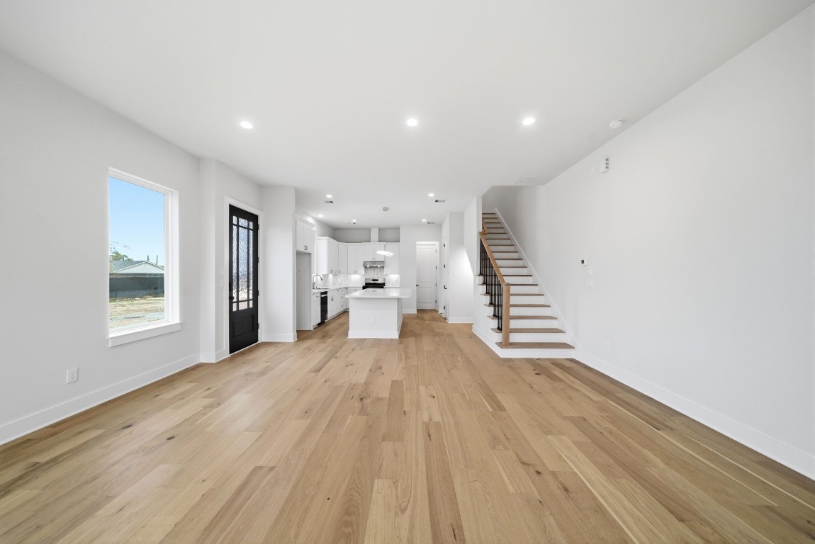 328 Janisch Road, Unit C Houston, TX 77018 - Photo 17 of 46