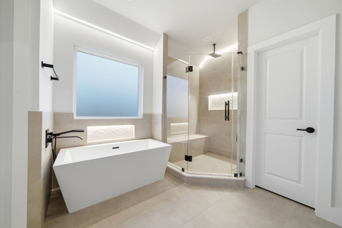 328 Janisch Road, Unit C Houston, TX 77018 - Photo 22 of 46