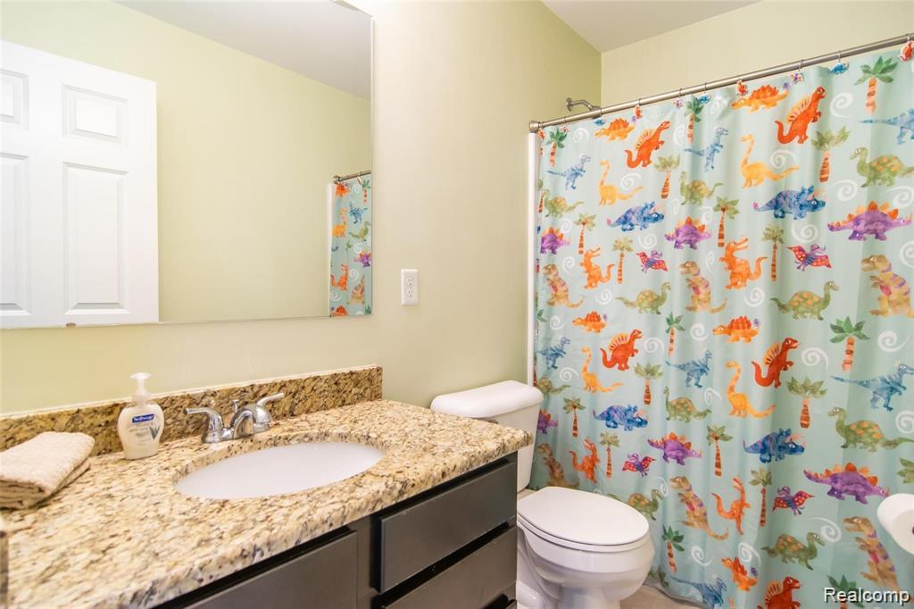 51171 Brompton Novi, MI 48374 - Photo 15 of 20