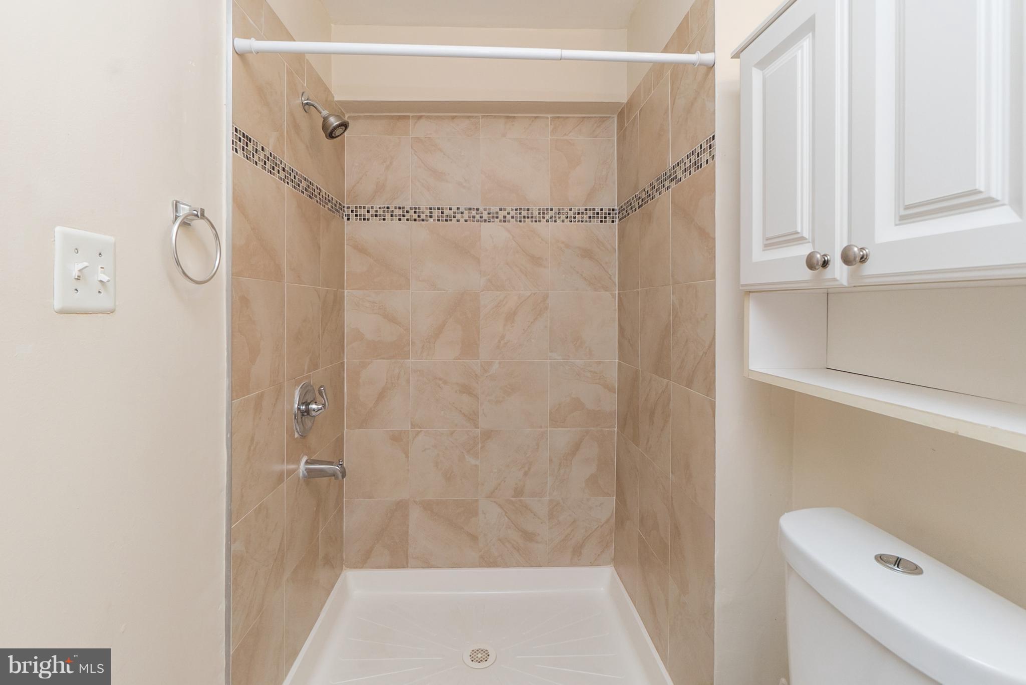 6372 Trips Way Springfield, VA 22150 - Photo 23 of 30 Bath