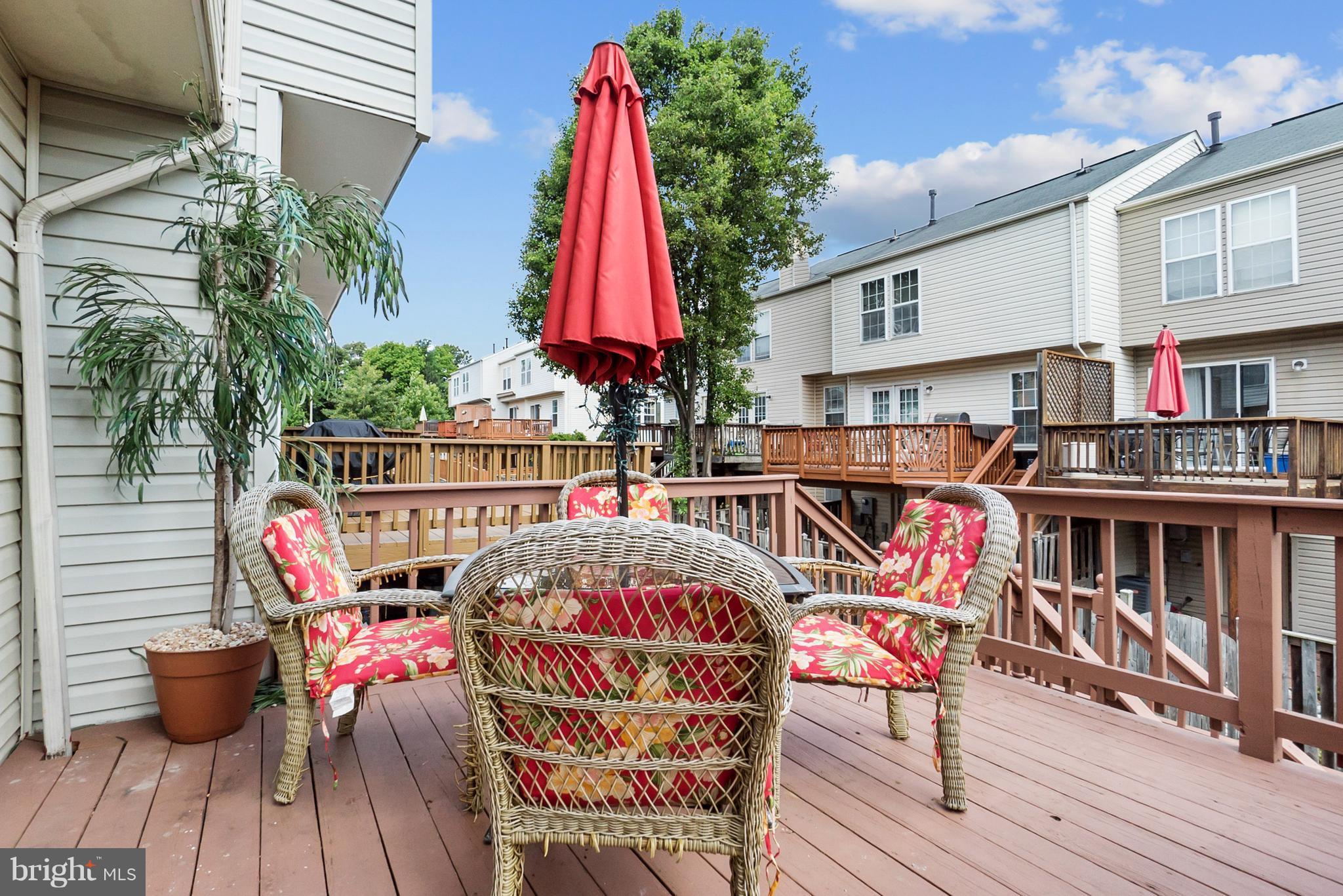 6372 Trips Way Springfield, VA 22150 - Photo 26 of 30 Exterior (Rear)