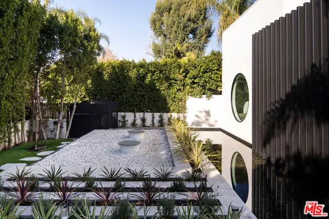 a view of outdoor space yard and patio