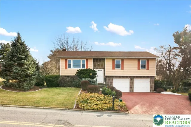 $450,000 | 3320 Lincoln Avenue, Allentown, PA 18103