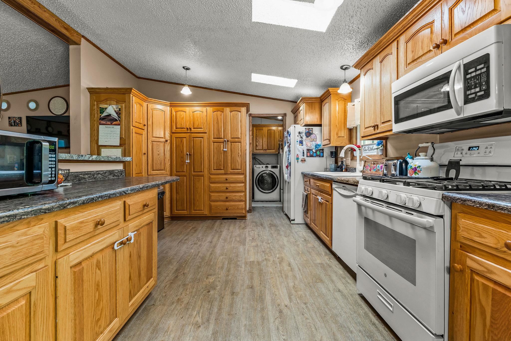 4812 Southeast County Line Road Shepherd, MI 48883 - Photo 43 of 47 1950997-1755c8dd-042d-4dd6-8f3b-6c9f5fc61b6b.JPG