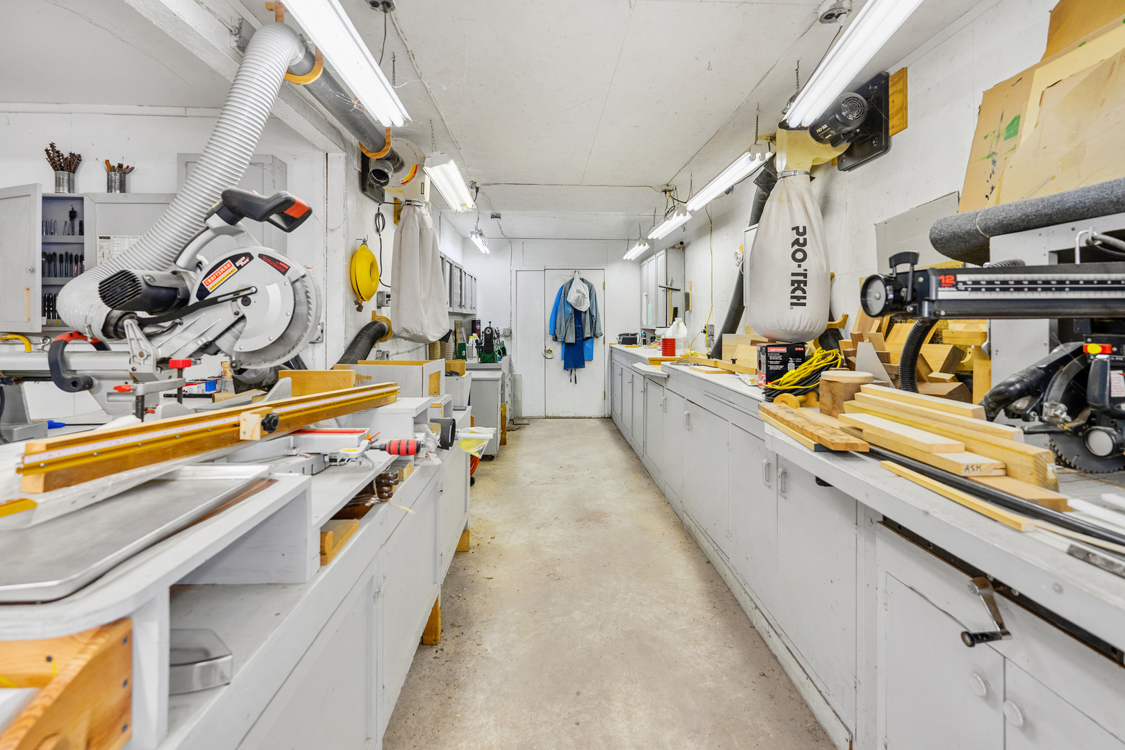 10901 Gasch Road Harvard, IL 60033 - Photo 31 of 46 a view of a kitchen with appliances and cabinets
