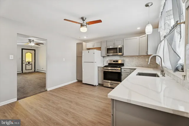 $399,900 | 623 Wood Street, Conshohocken, PA 19428