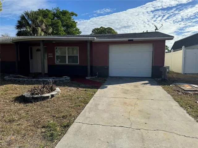 a front view of house with yard