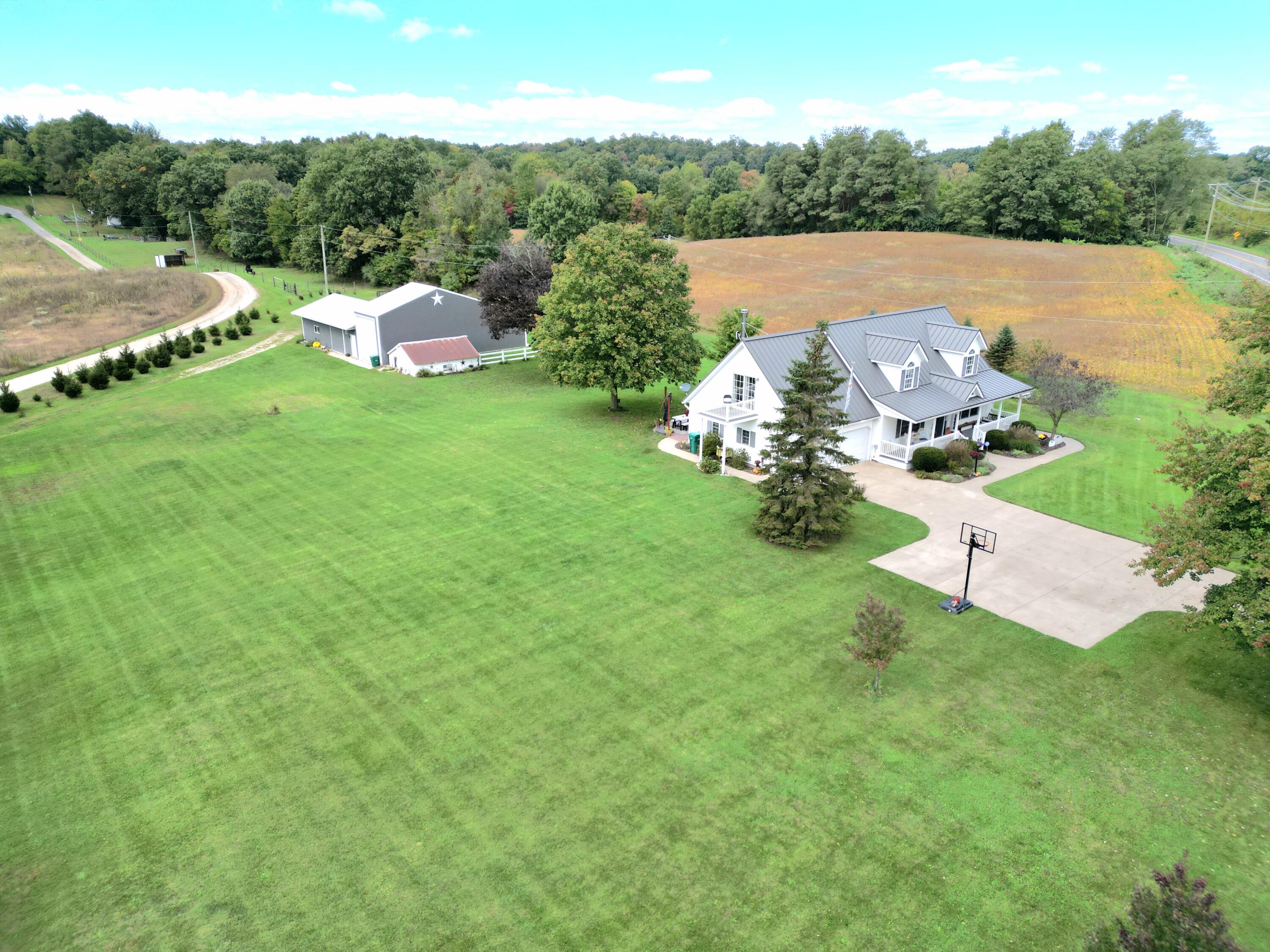 63010 Youngs Prairie Road Constantine, MI 49042 - Photo 39 of 40 dji_fly_20261002_134432_949_179096335863