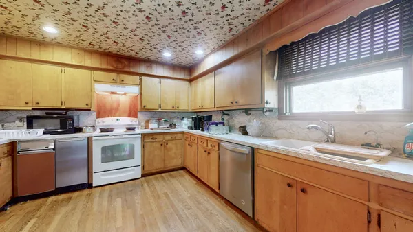 $599,900 | 131 Stoners Glen Drive, Hermitage, TN 37076