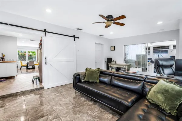 $3,000 | 7211 Northwest 76th Street, Tamarac, FL 33321