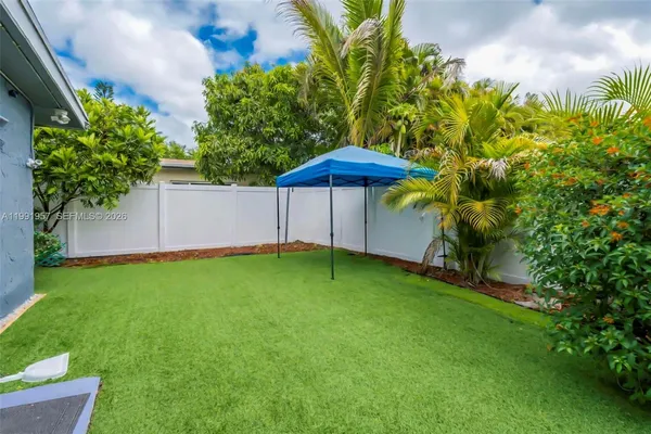 $3,000 | 7211 Northwest 76th Street, Tamarac, FL 33321
