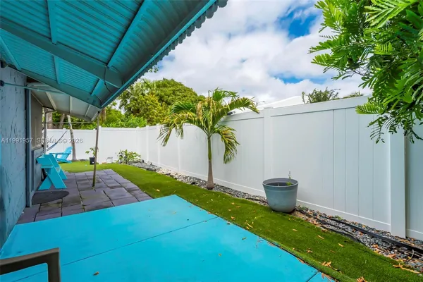 $3,000 | 7211 Northwest 76th Street, Tamarac, FL 33321