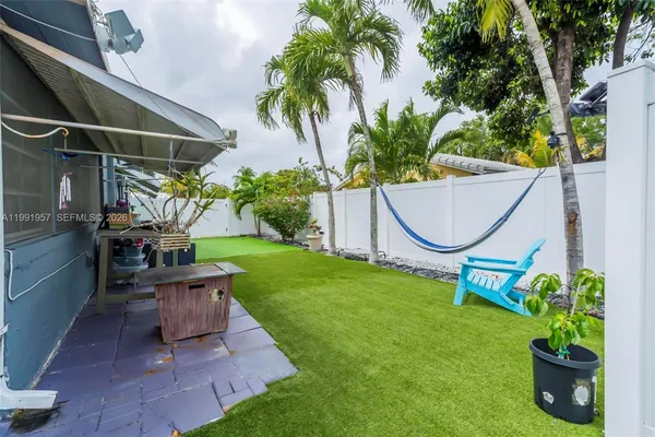 $3,000 | 7211 Northwest 76th Street, Tamarac, FL 33321