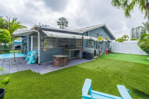 $3,000 | 7211 Northwest 76th Street, Tamarac, FL 33321