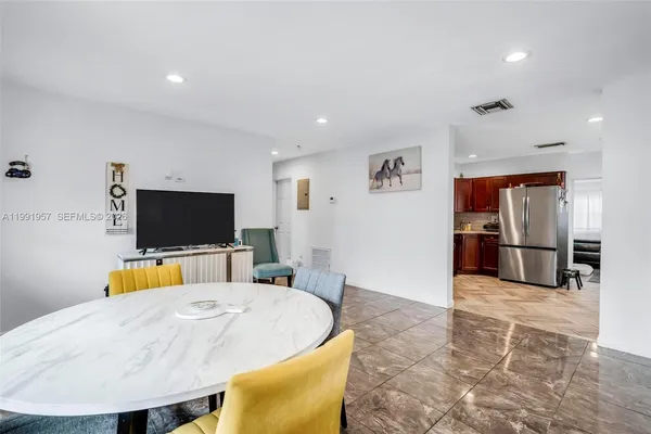 $3,000 | 7211 Northwest 76th Street, Tamarac, FL 33321