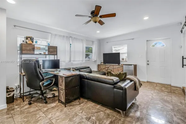 $3,000 | 7211 Northwest 76th Street, Tamarac, FL 33321