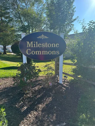 $290,000 | 8 Butternut Drive, Unit 8, Glastonbury, CT 06033