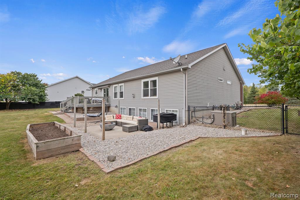 1261 Baldwin Road Fenton, MI 48430 - Photo 46 of 67