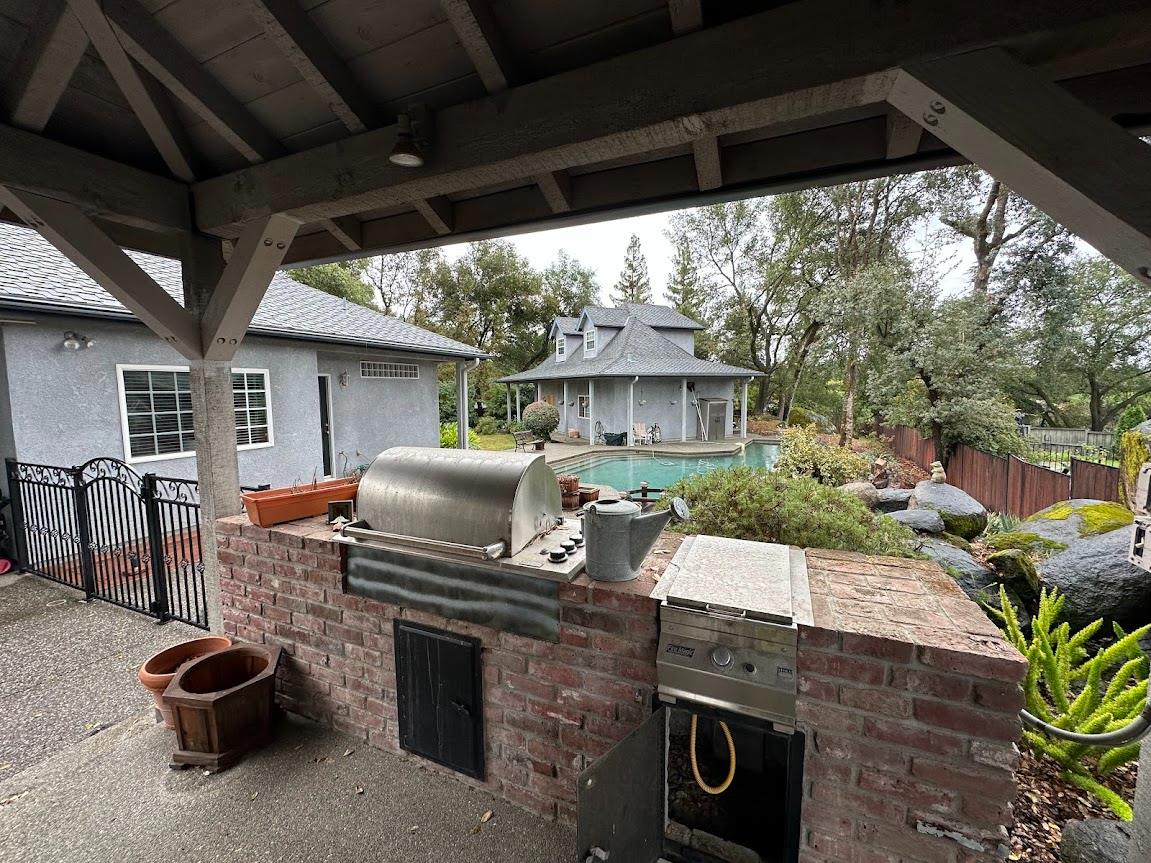 9130 Quail Lake Court Loomis, CA 95650 - Photo 24 of 31 a outdoor space view with a sink