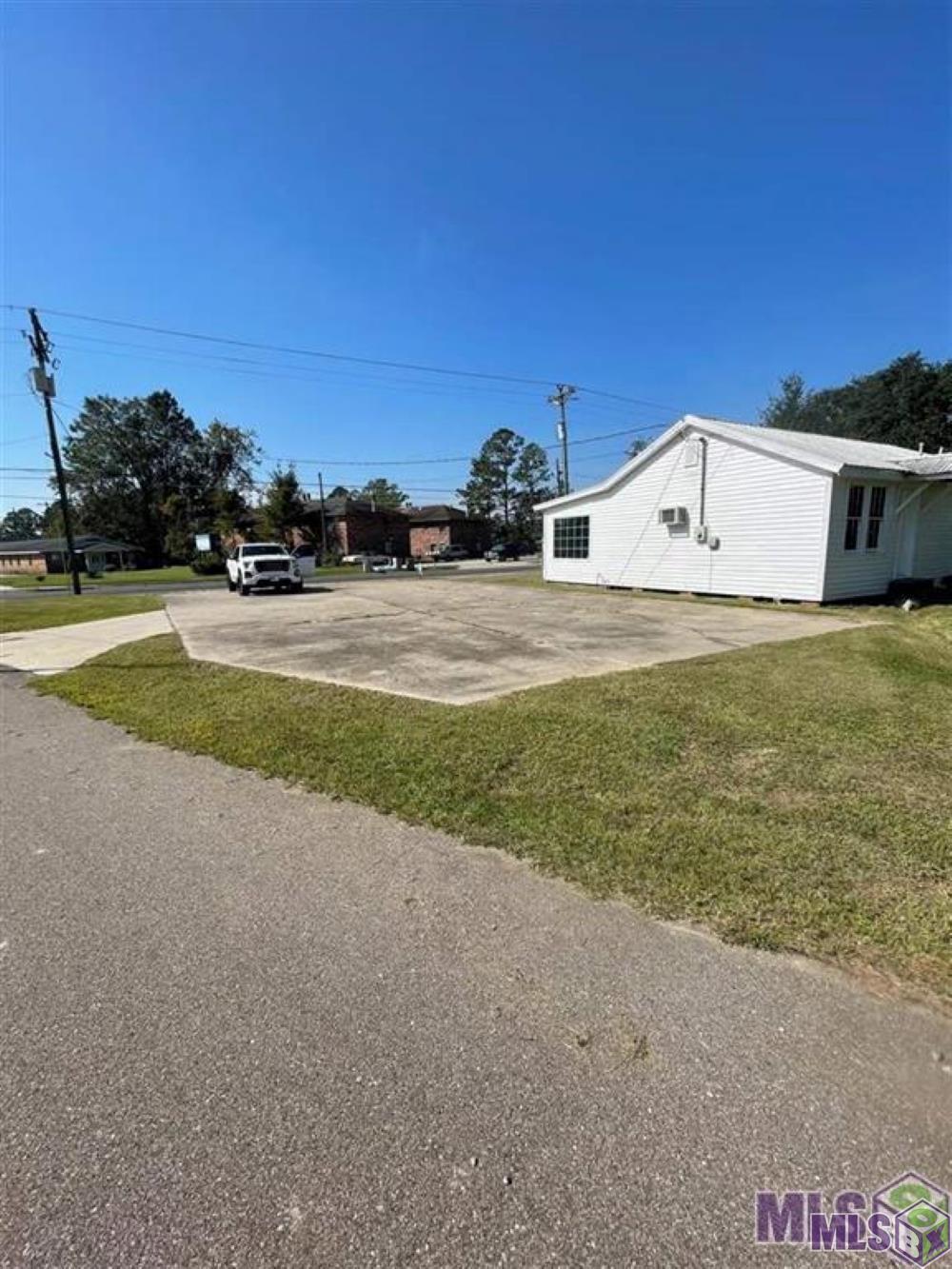 5505 Groom Road Baker, LA 70714 - Photo 2 of 9