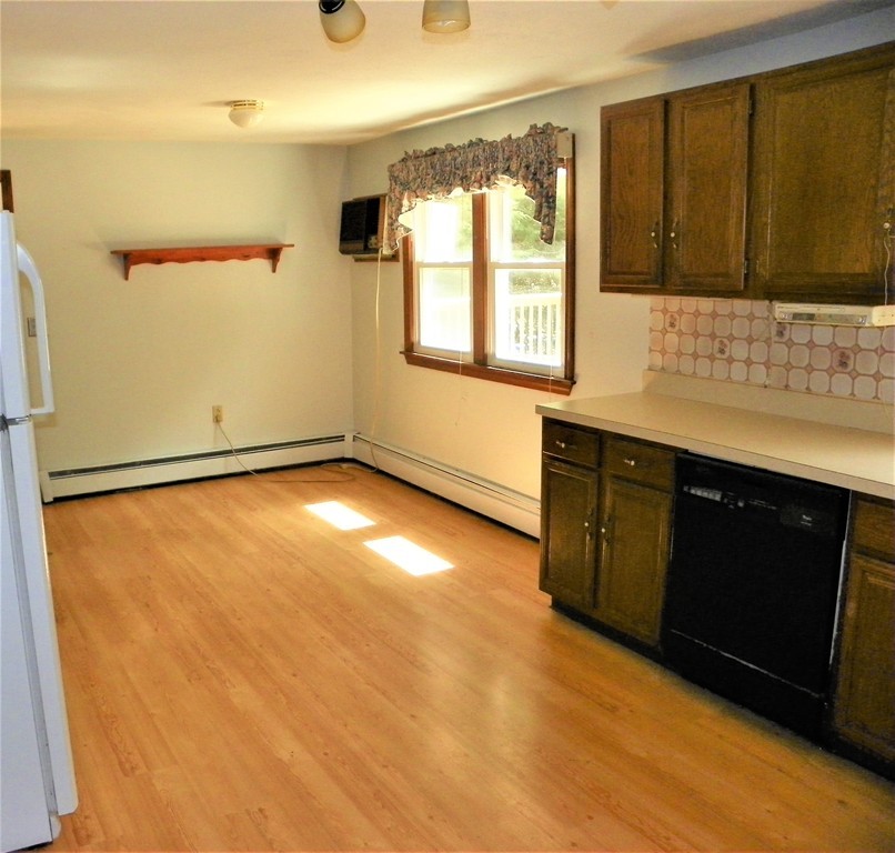 201 Willis Road Gardner, MA 01440 - Photo 6 of 16 Gallery Image 6