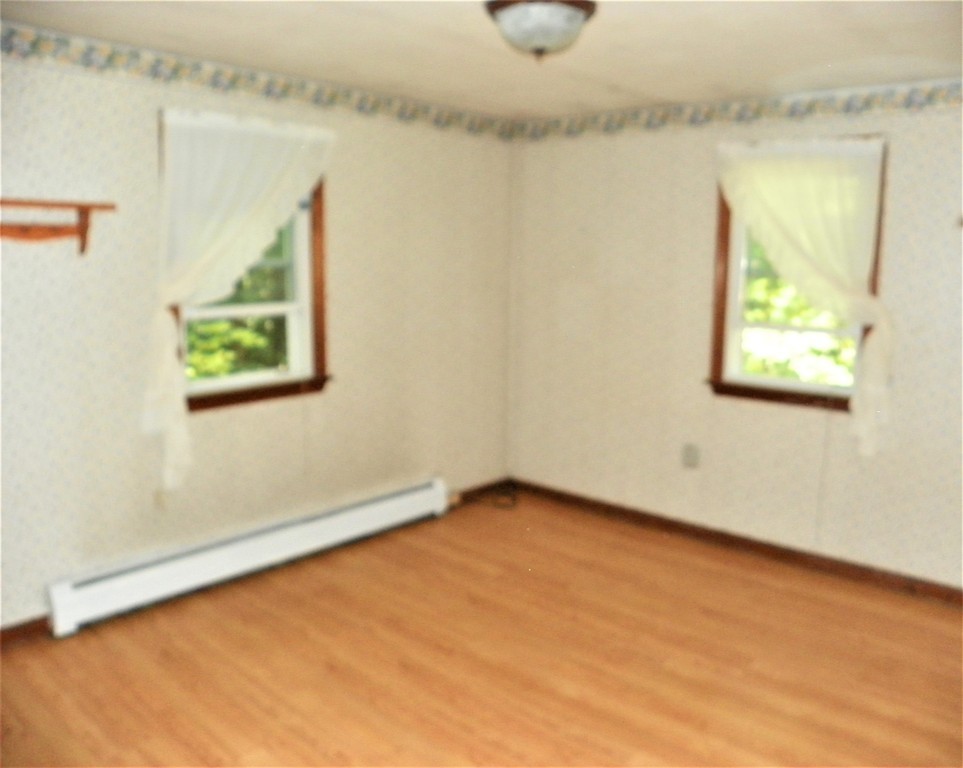 201 Willis Road Gardner, MA 01440 - Photo 8 of 16 Gallery Image 8