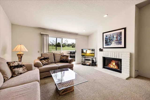 $449,000 | 465 Desert Falls Drive East, Palm Desert, CA 92211