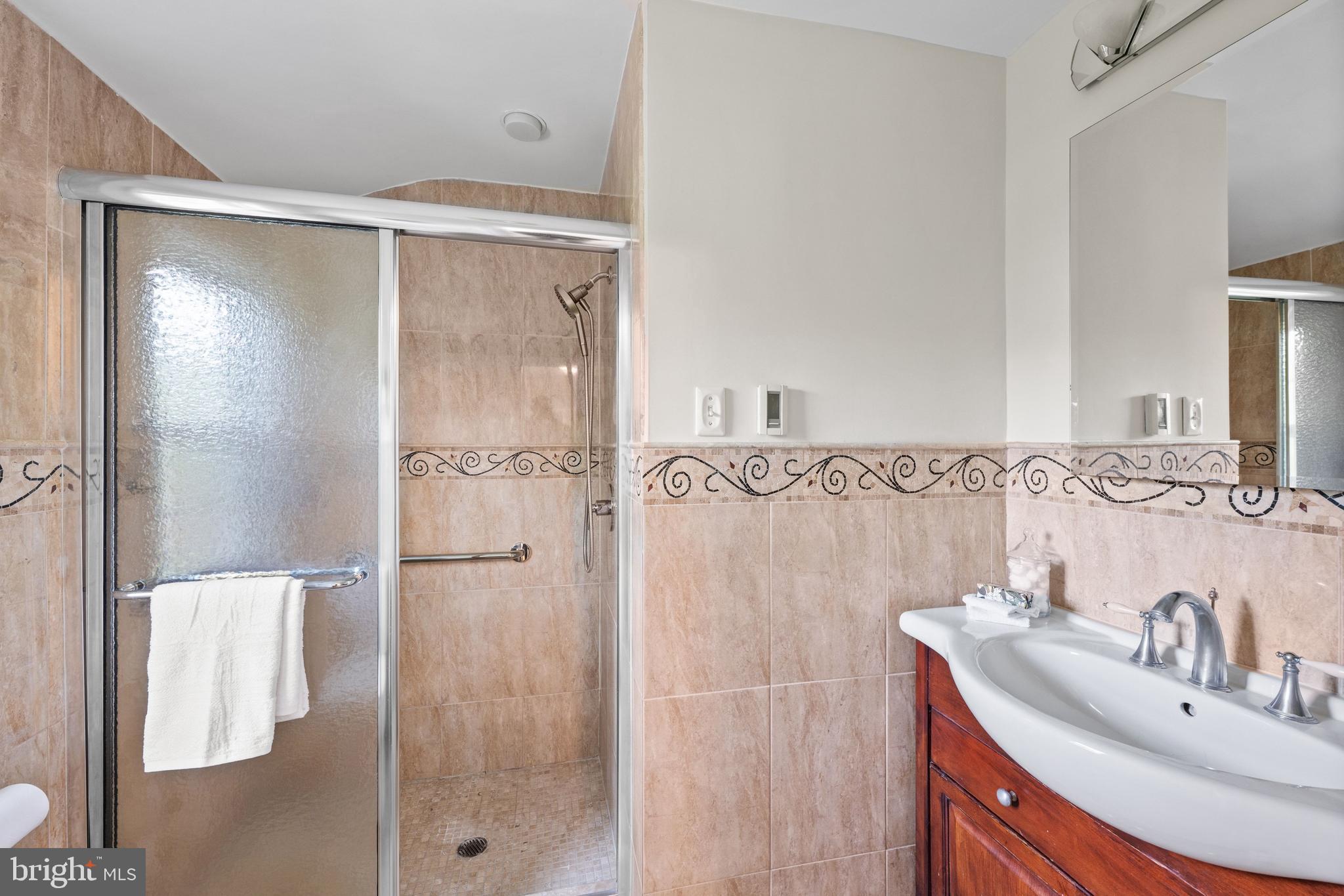 7510 Wyndale Road Chevy Chase, MD 20815 - Photo 19 of 50