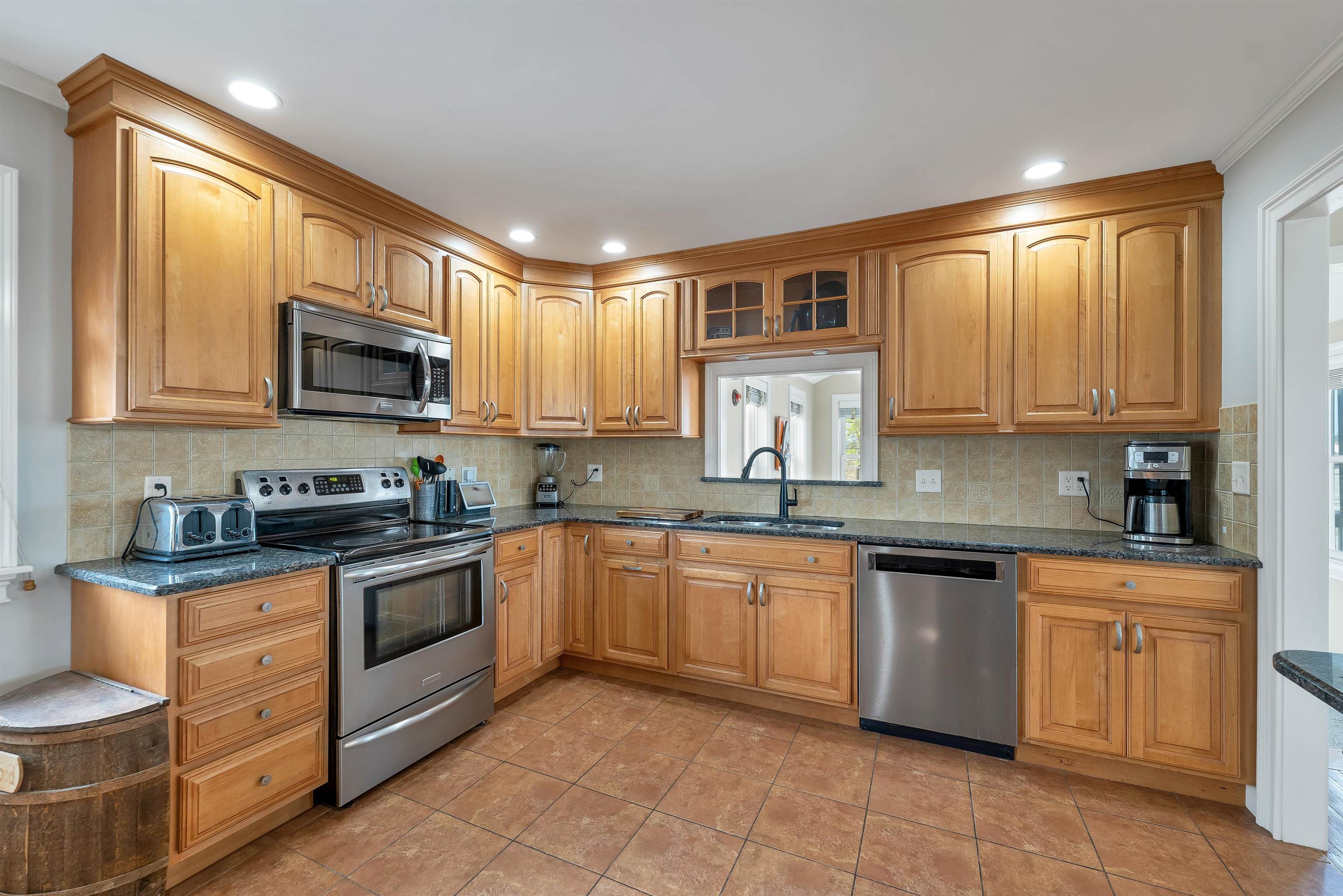 4 Viking Street Hampton, NH 03842 - Photo 19 of 49