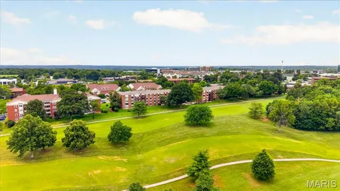 $249,900 | 564 Sarah Lane, Unit 104, St. Louis, MO 63141