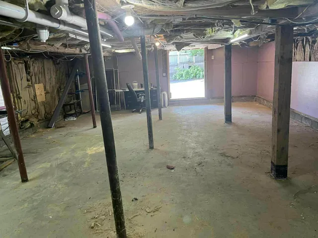 $275,000 | 391 Main Street, Biddeford, ME 04005