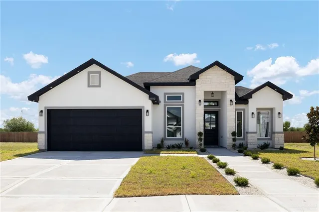 $372,000 | 8102 North 48th Lane, McAllen, TX 78504