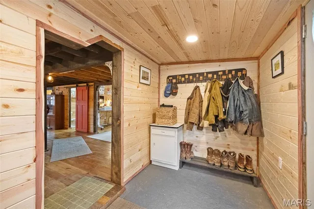 $235,000 | 10042 Broken Road, Potosi, MO 63664