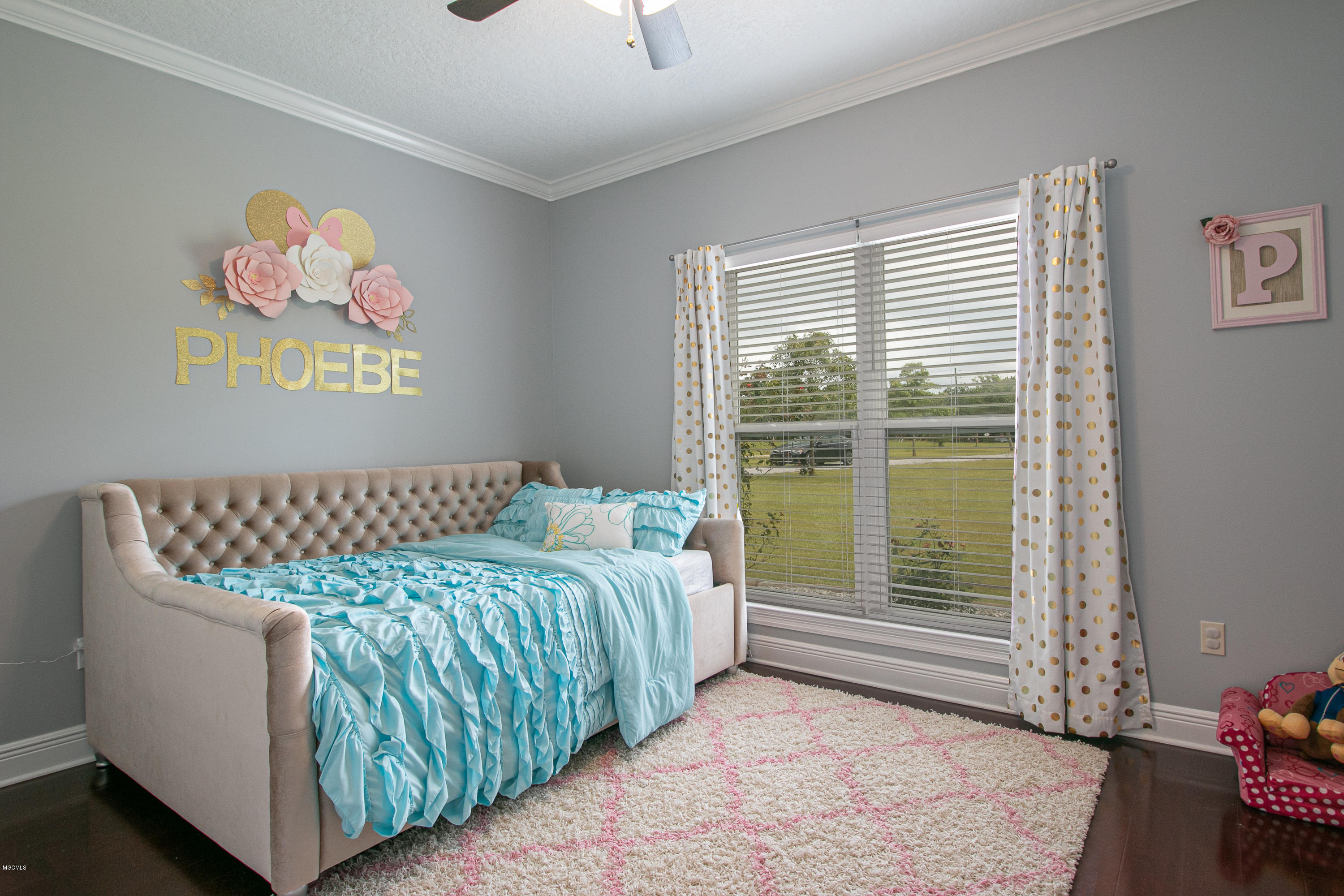 13799 Wolf River Road Gulfport, MS 39503 - Photo 17 of 32 Guest Room