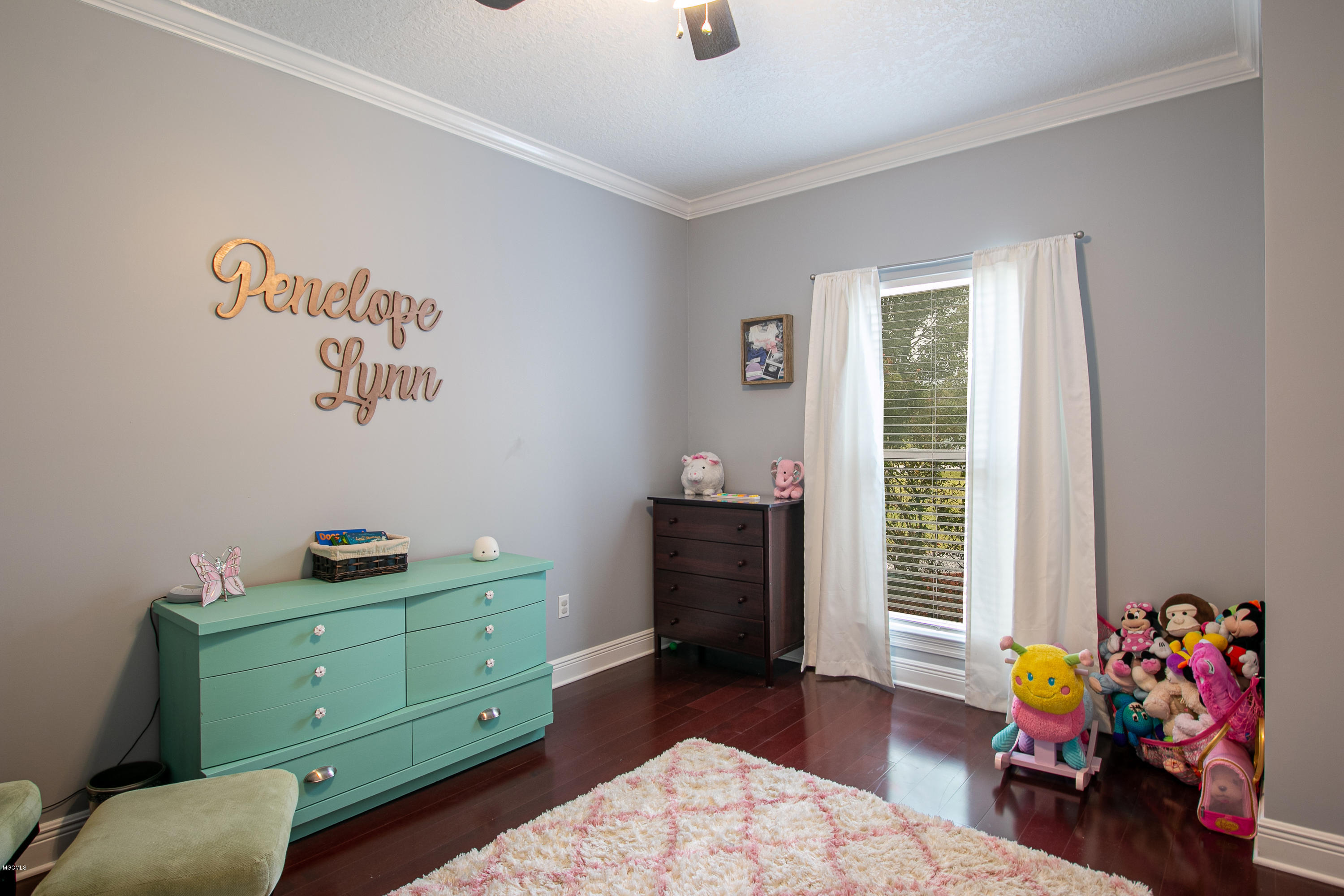 13799 Wolf River Road Gulfport, MS 39503 - Photo 20 of 32 Guest Room