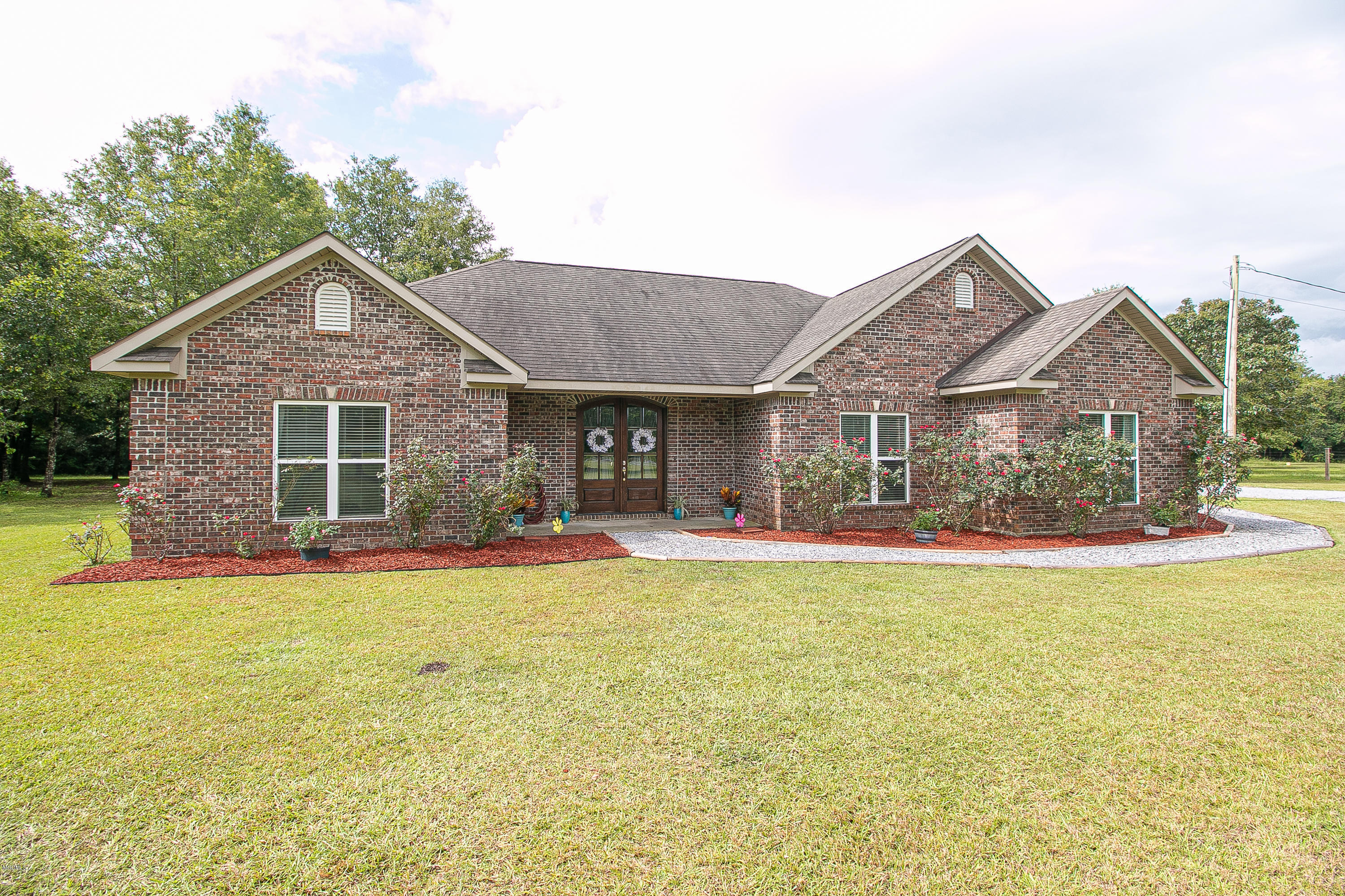 13799 Wolf River Road Gulfport, MS 39503 - Photo 2 of 32 Front