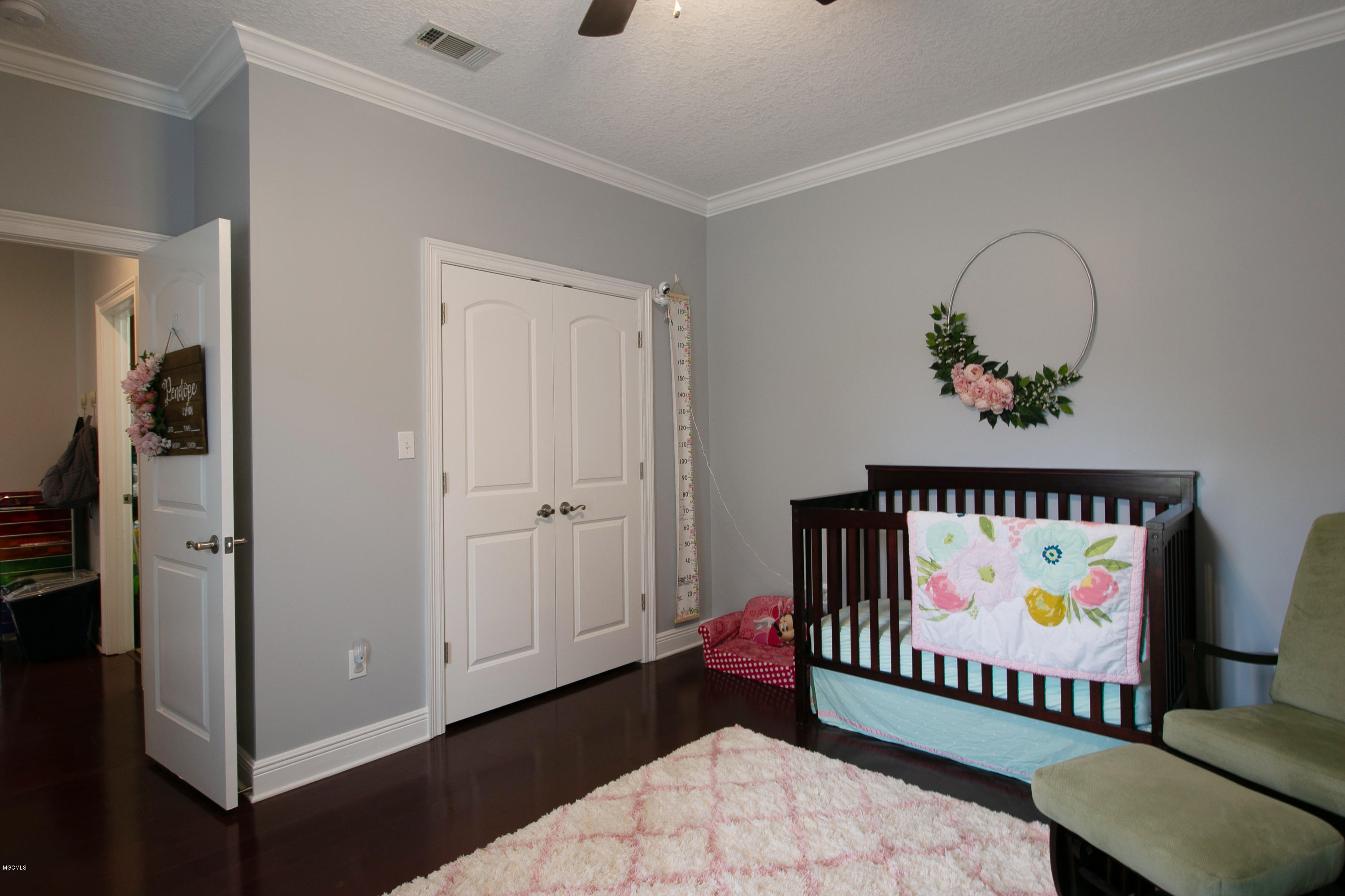 13799 Wolf River Road Gulfport, MS 39503 - Photo 21 of 32 Guest Room