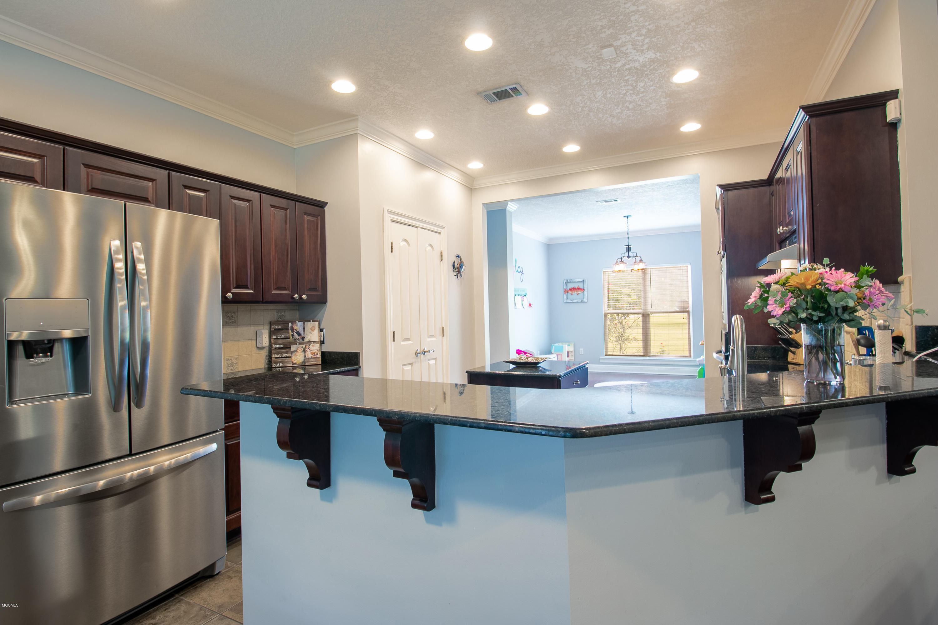 13799 Wolf River Road Gulfport, MS 39503 - Photo 9 of 32 Kitchen