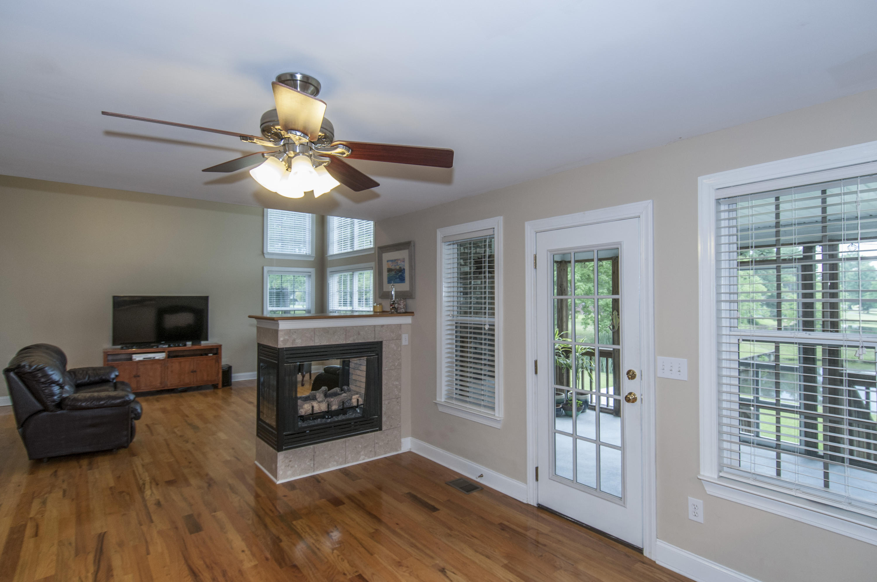 1328 Roma Road Hanahan, SC 29410 - Photo 20 of 60 _DSC6568