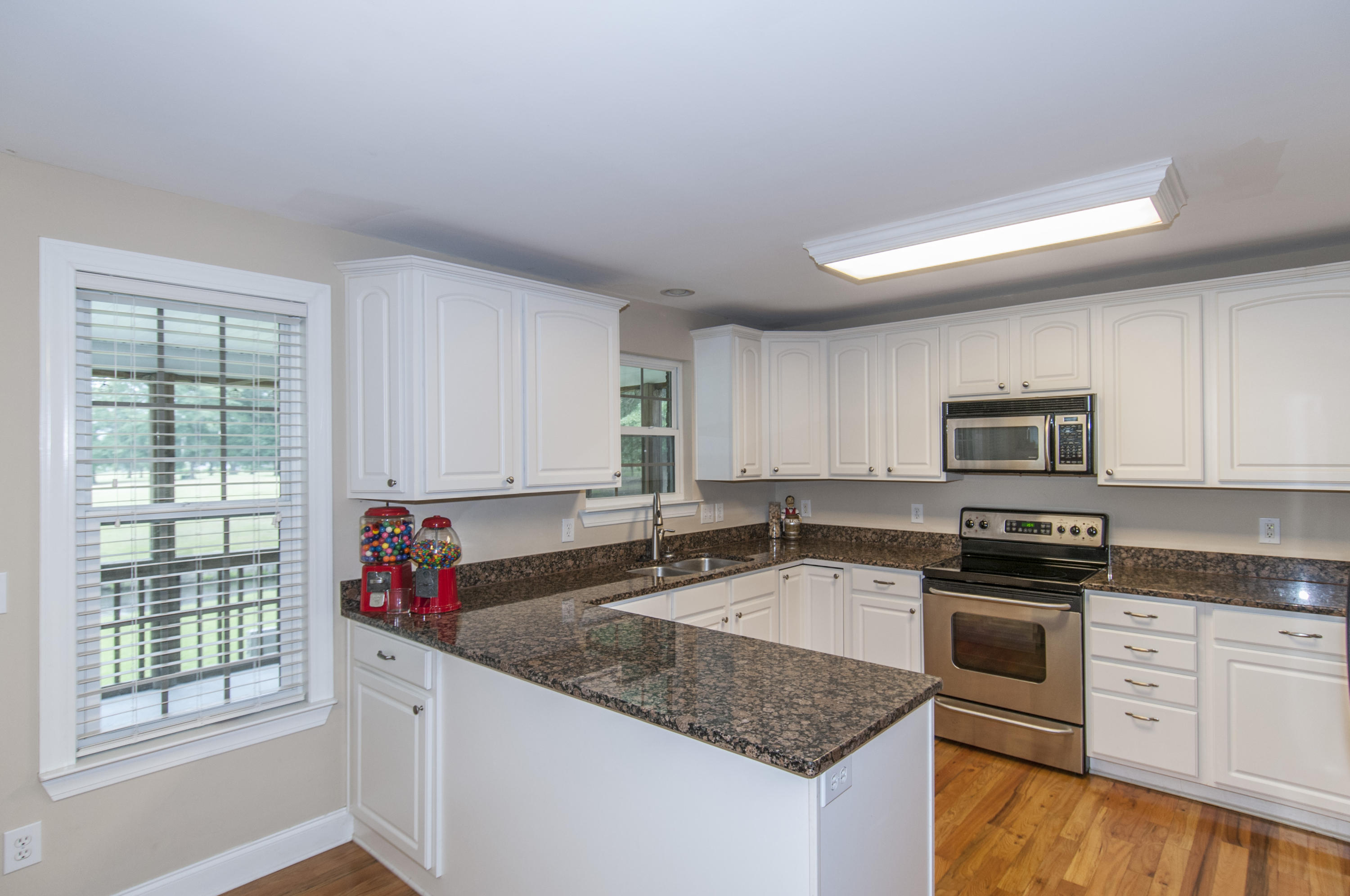 1328 Roma Road Hanahan, SC 29410 - Photo 25 of 60 _DSC6565