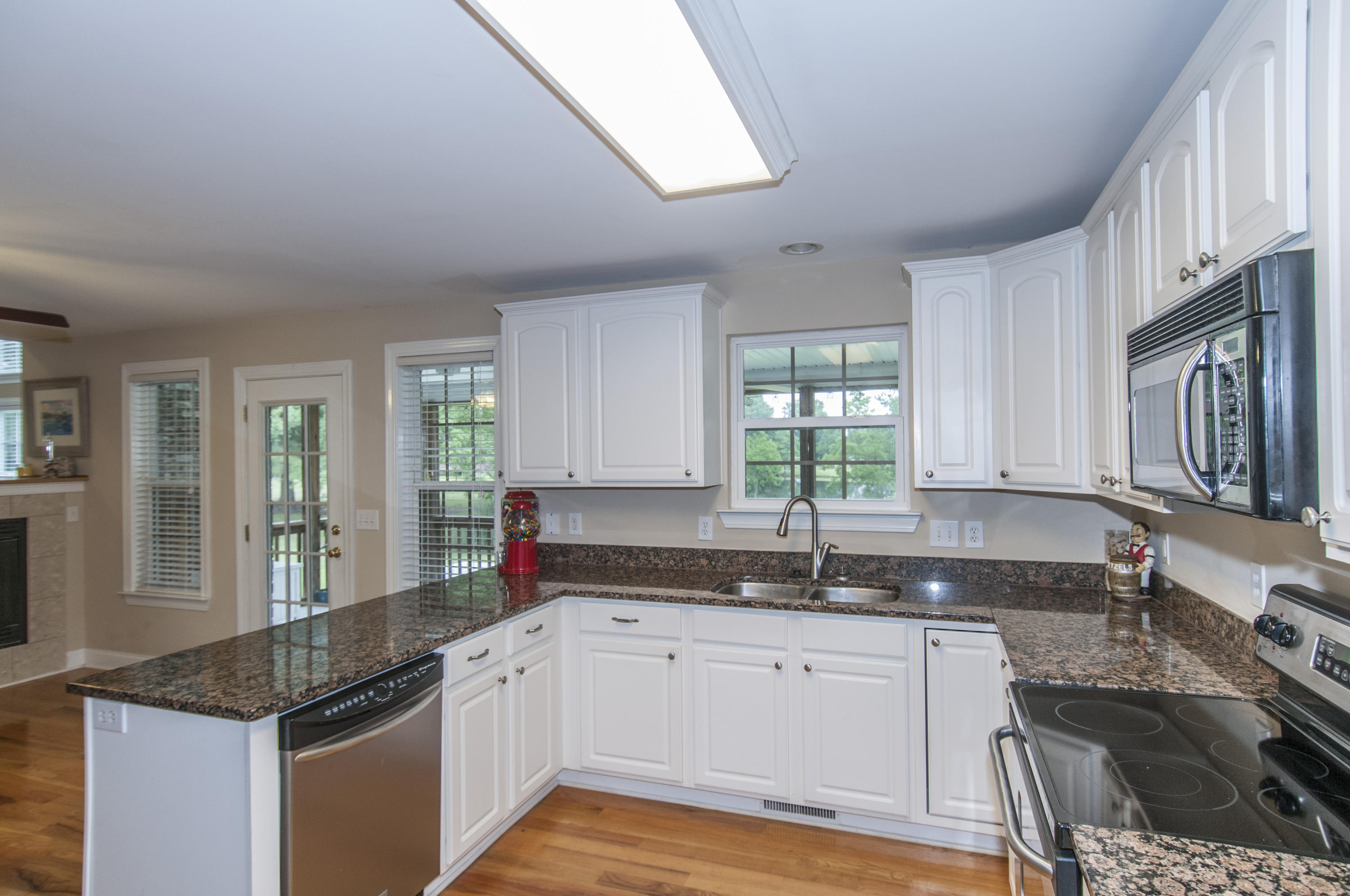 1328 Roma Road Hanahan, SC 29410 - Photo 26 of 60 _DSC6566