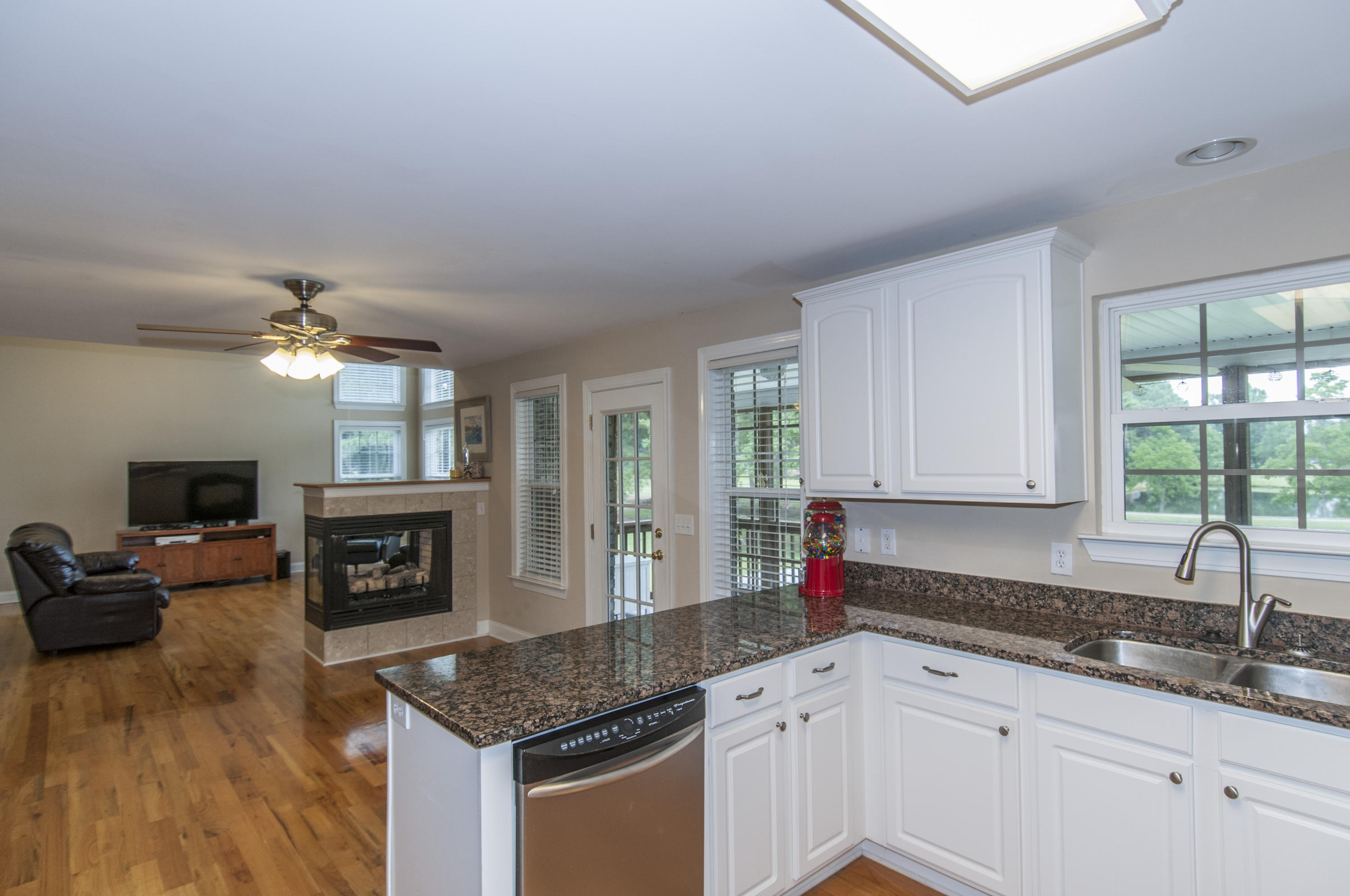 1328 Roma Road Hanahan, SC 29410 - Photo 27 of 60 _DSC6567