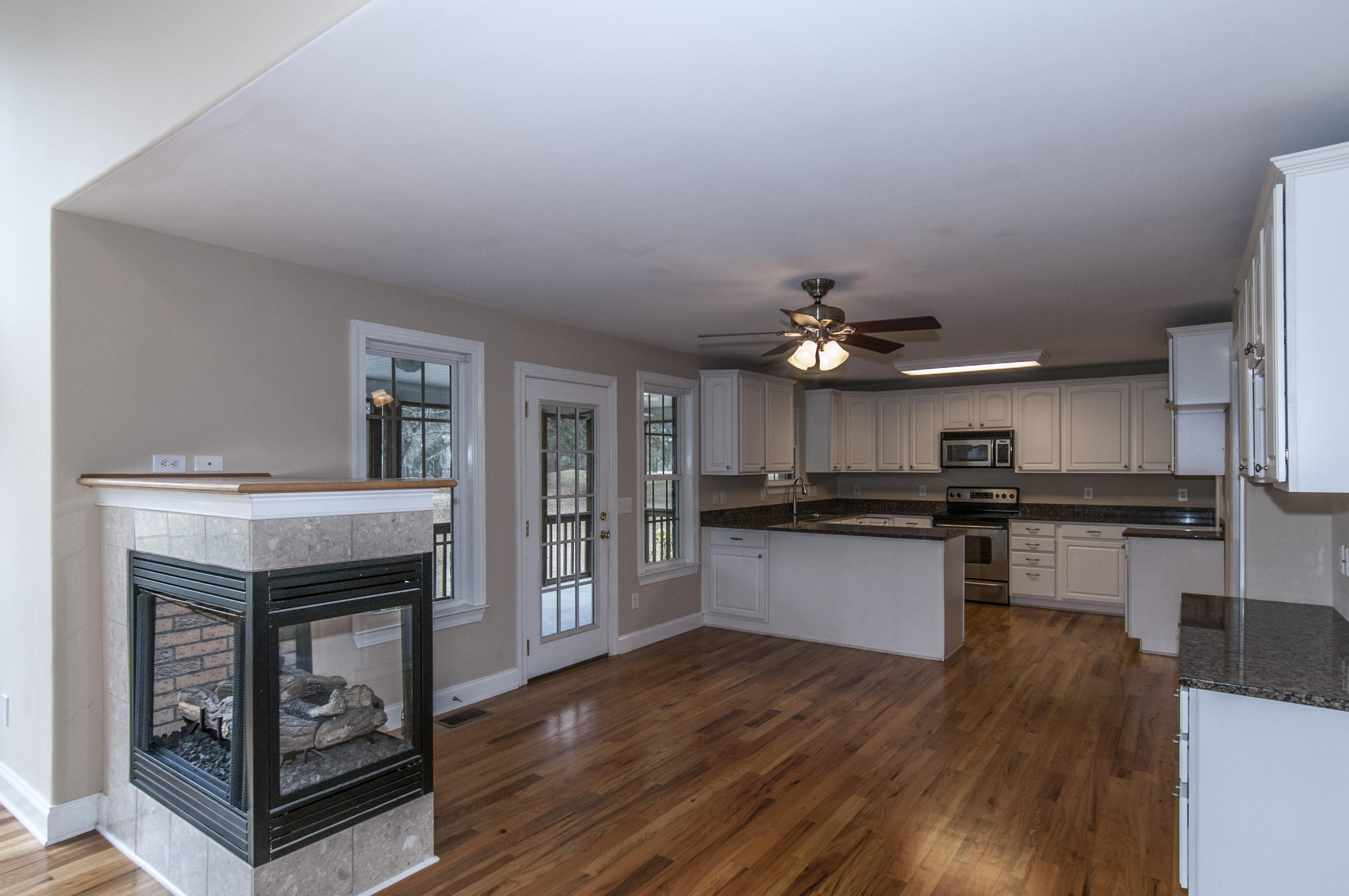 1328 Roma Road Hanahan, SC 29410 - Photo 47 of 60 _DSC0756
