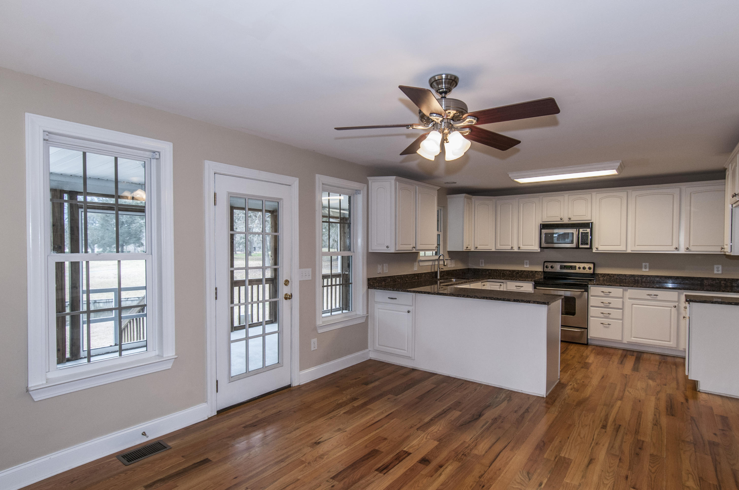 1328 Roma Road Hanahan, SC 29410 - Photo 48 of 60 _DSC0757